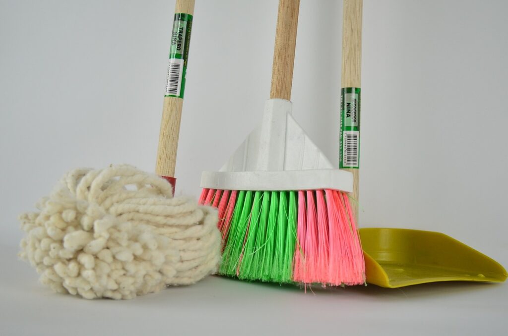 Cleaning broom & mop | Rugworks